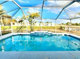 2011 NE 9th Ave, Cape Coral, FL 33909