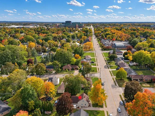 1155 S Ridge Rd, Green Bay, WI 54304
