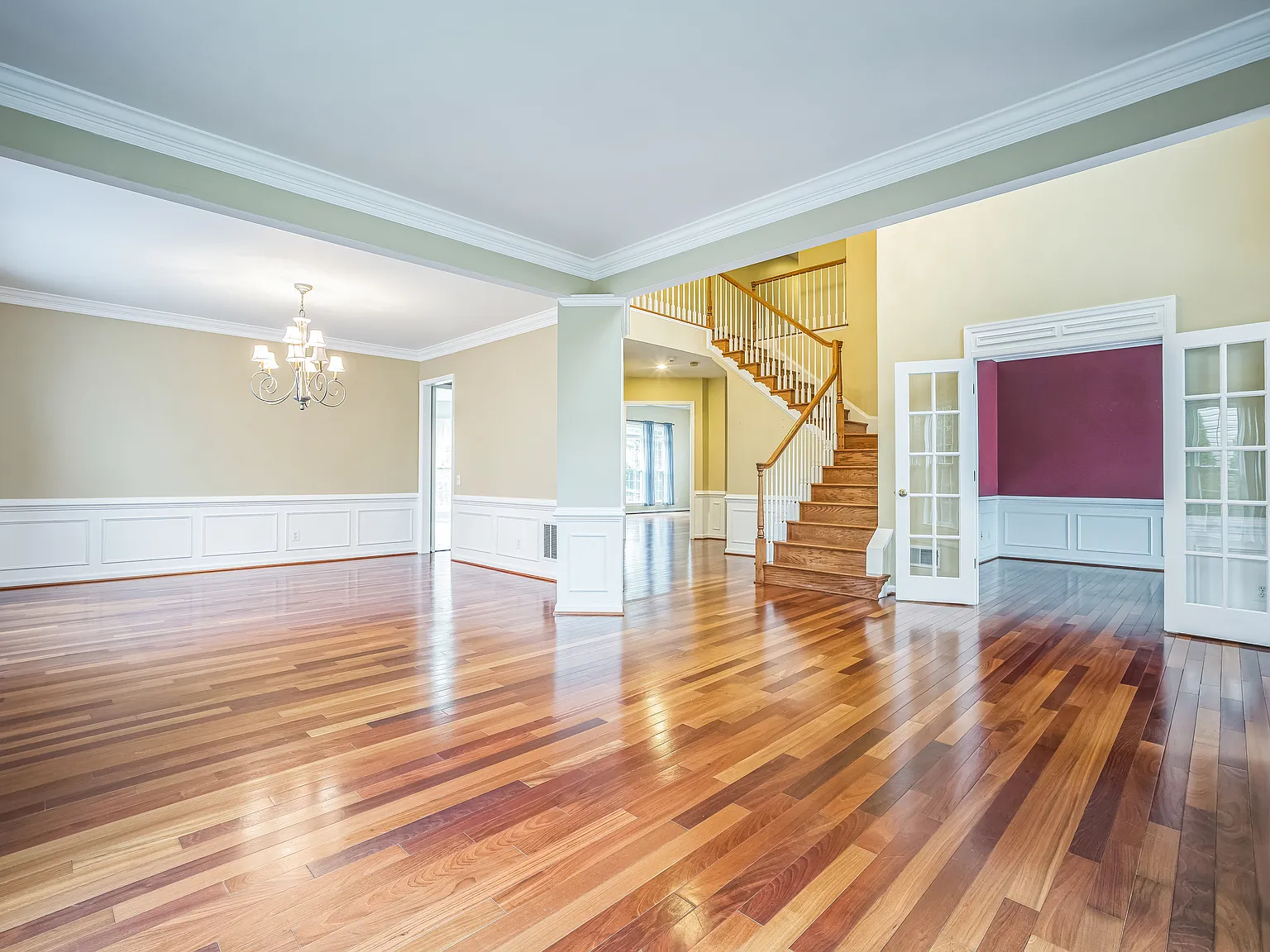 5 bed, 4.5 bath, 4600 sqft, $5,199 — Photo 4