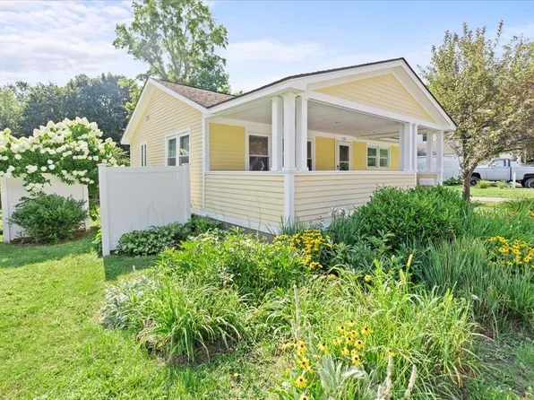 220 Dewey Street, Bennington, VT 05201