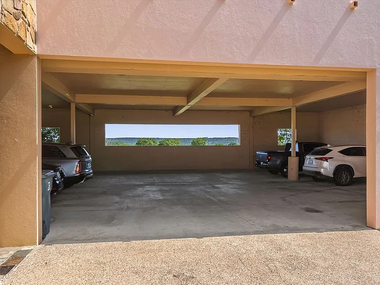 1908 Kahala Sunset Dr #G — Photo 38