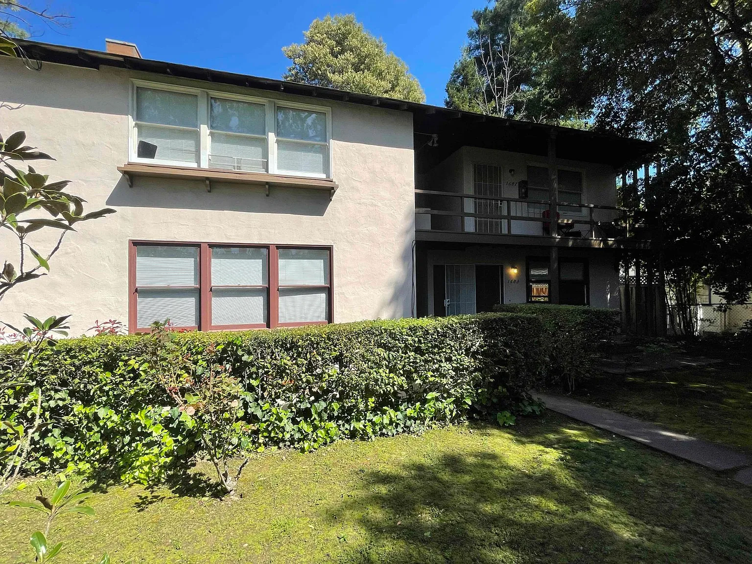 1 bed, 700 sqft, $2,200 — Photo 2