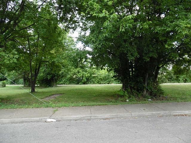 2nd image of 1515 12th Ave N