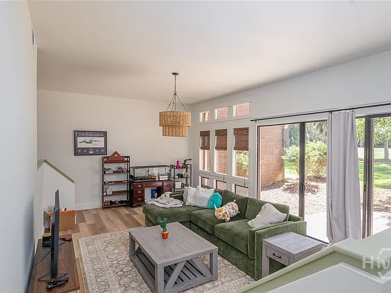 32 Dame Kathryn Dr — Photo 7