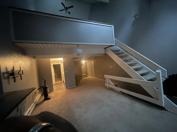 916 Snowfall Spur, Akron, OH 44313