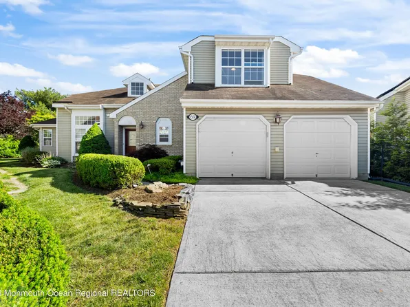 69 Kentucky Way, Freehold, NJ 07728