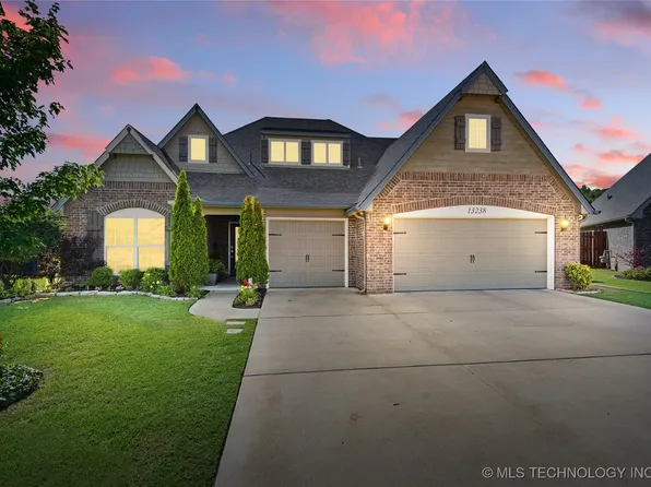 13238 S 19th St, Bixby, OK 74008