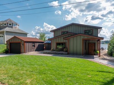 1466 N Eagle Lake Dr, Kalamazoo, MI, 49009