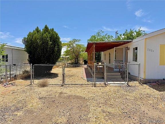 3rd image of 2324 E Northfield Avenue
