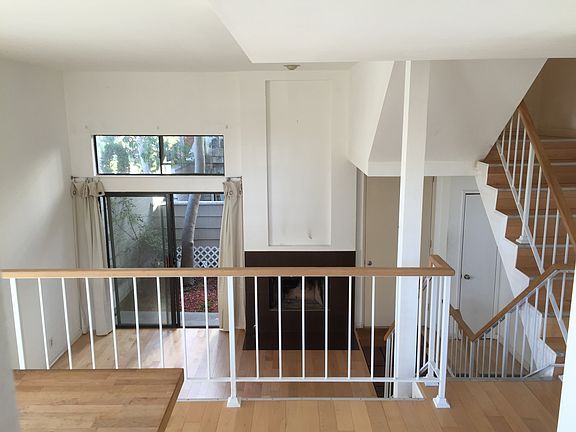4th image of 4670 Don Lorenzo Dr APT A
