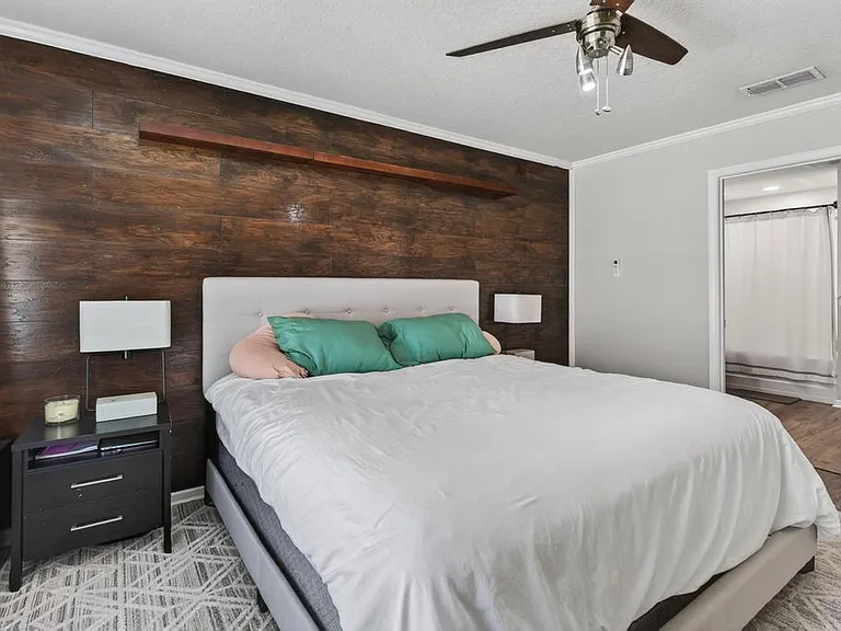 7163 Bedfordshire Ln — Photo 34