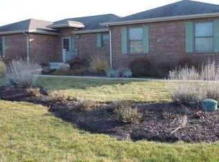 3301 E Indian Hill Dr, Muncie, IN 47302