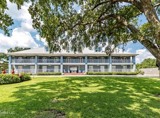 1282 Beach Blvd APT 201, Biloxi, MS 39530