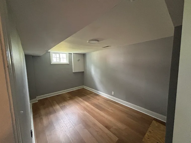 13710 Botts Ave #BASEMENT — Photo 15