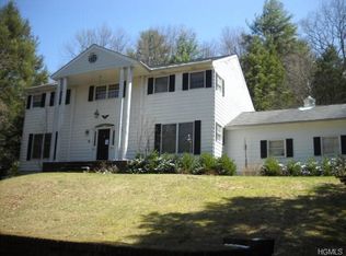 11 Nottingham Rd, Sparrow Bush, NY 12780