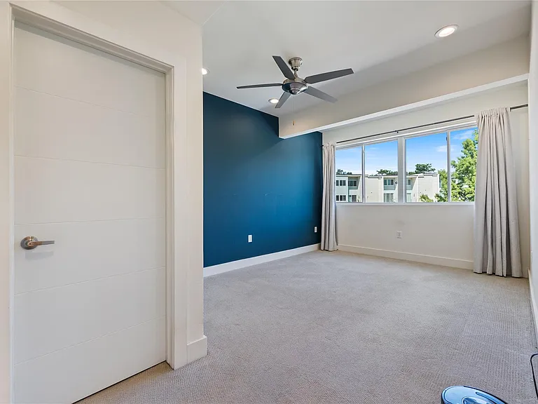 604 N Bluff Dr #225 — Photo 13