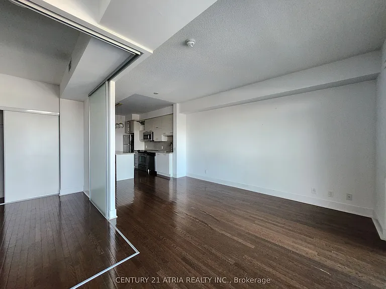 26 Norton Ave #1106 — Photo 14