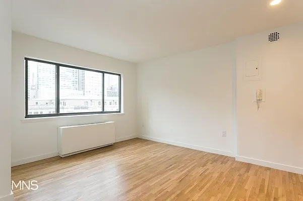 Rented by MNS Marketing | media 14