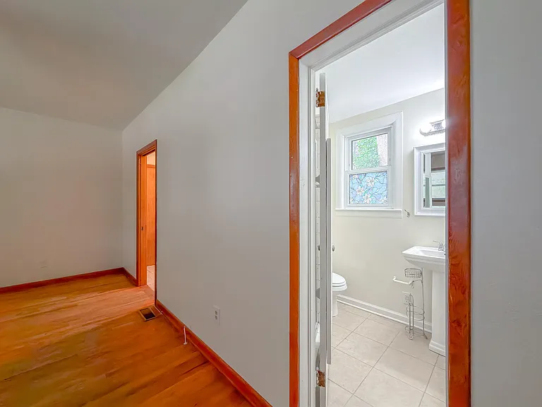 1230 Mitchell Ave — Photo 27