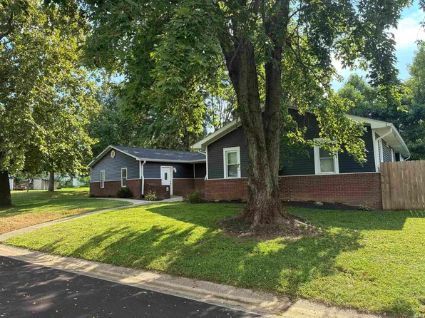 608 S Indiana St, Bicknell, IN 47512