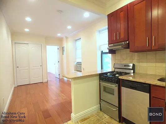 Rented by Bond New York | media 1