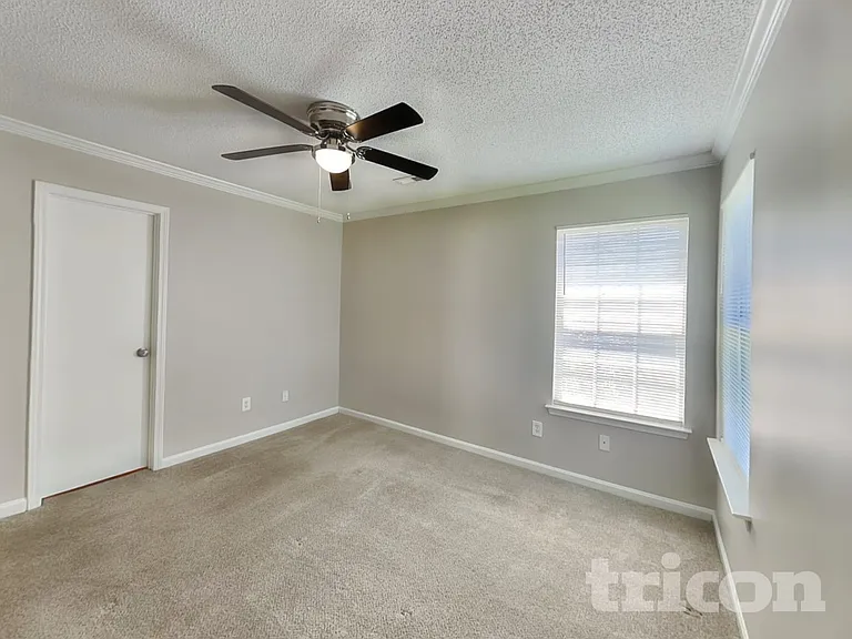 12209 Stewarts Crossing Dr — Photo 8