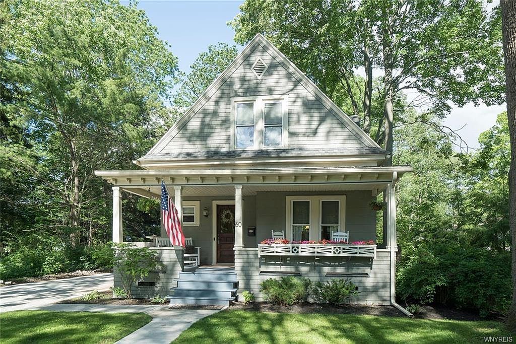 60 Walnut St, East Aurora, NY 14052 Zillow