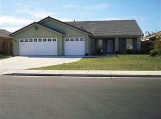 3327 Pendragon St, Bakersfield, CA 93313