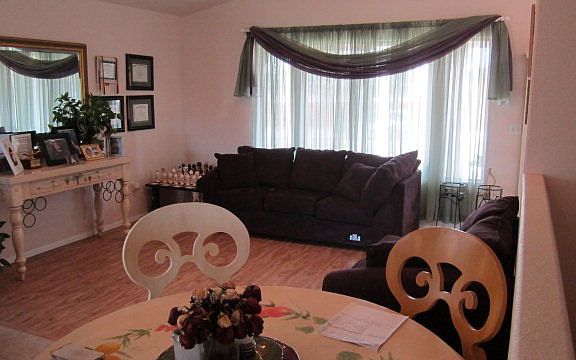 3rd image of 2508 Calvert Pl
