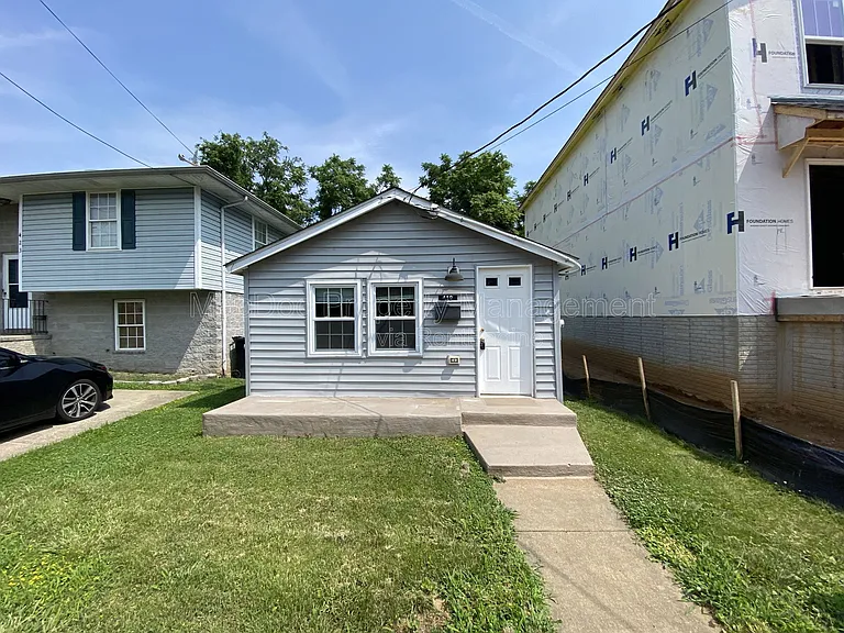 419 Palmer St — Photo 2