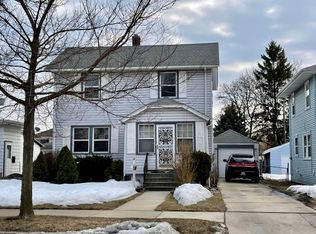 1853 Woodland Ave, Racine, WI 53403