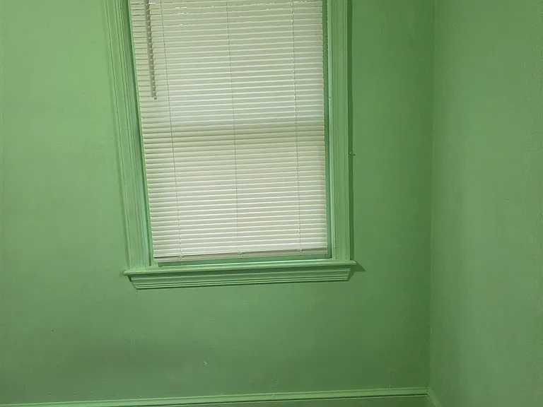 4810 68th Ave — Photo 5