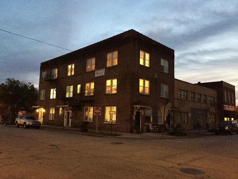 310 Saint Andrew St #5 — Photo 11