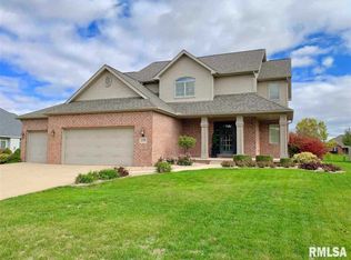 1248 Wheatfield Dr, Morton, IL