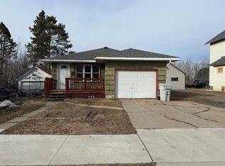 714 3rd St NW, Chisholm, MN 55719