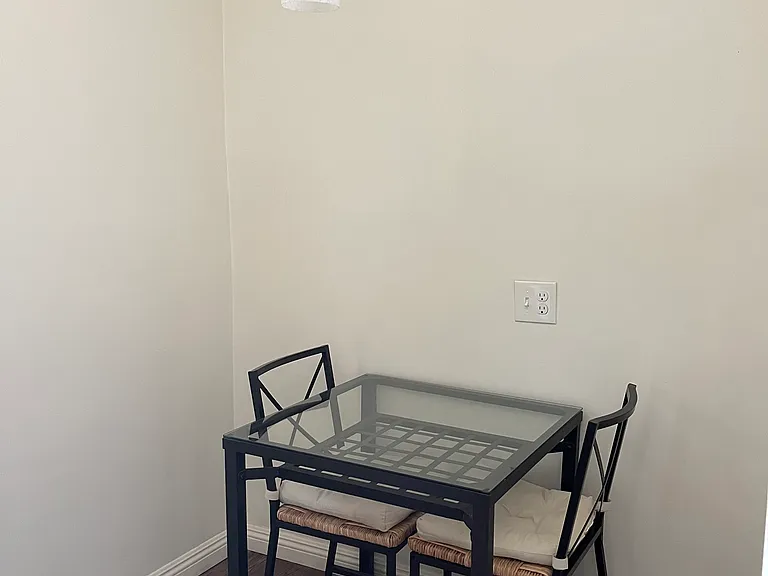 3015 Raymond Ave — Photo 4