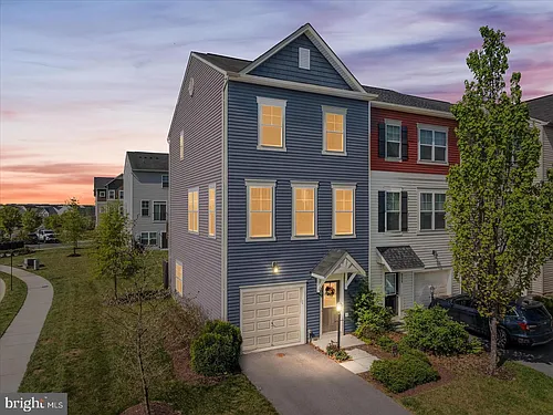 109 Splendor Garden Way Photo 1
