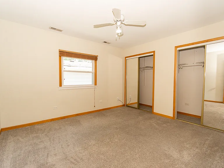 4N036 Wood Dale Rd — Photo 13