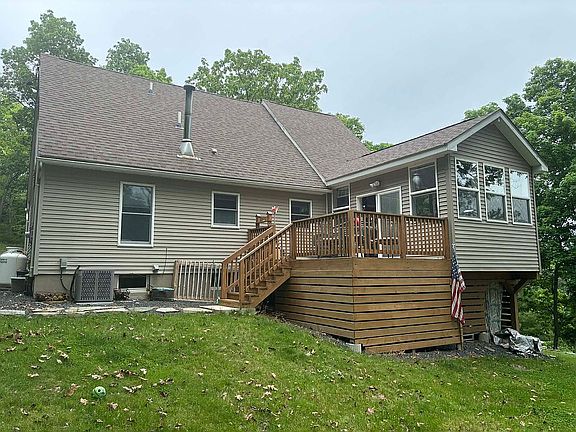 3rd image of 161 Lakewood Dr