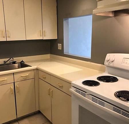2nd image of 4314 NW 9th Ave APT 3-3C