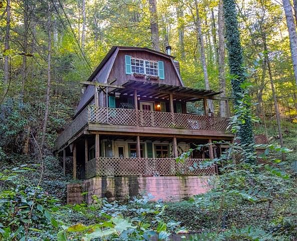 1st image of 523 Springlake Rd