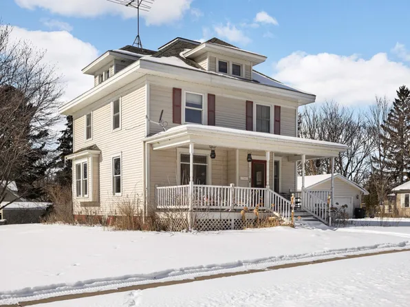 311 N Green Ave, New Richmond, WI 54017