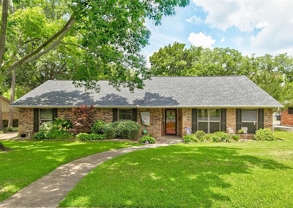 1st image of 2536 Sherwood Dr