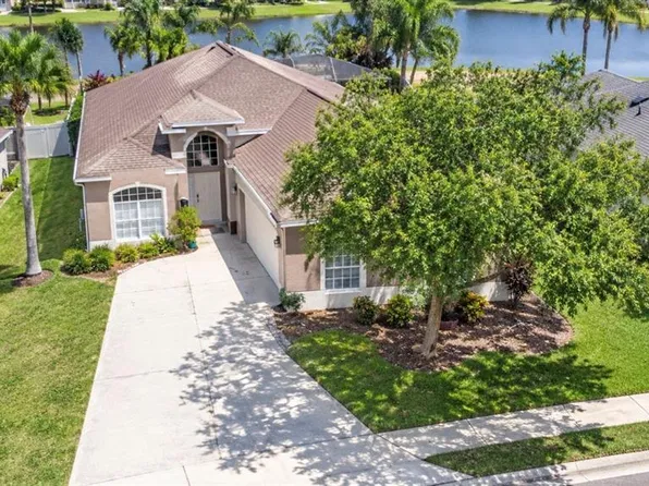 302 JULLIARD BOULEVARD, DAVENPORT, FL 33897