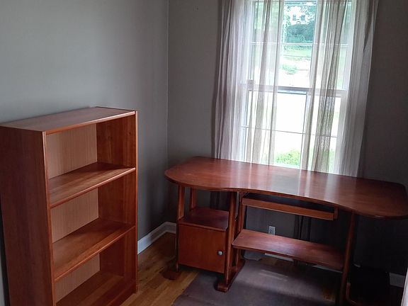 Office or you could use it as a smaller bedroom (furniture not included)