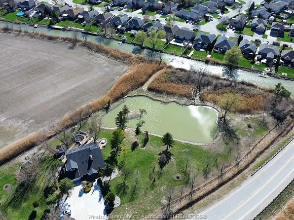 112 County Road 22, Lakeshore, ON N8L 1H8