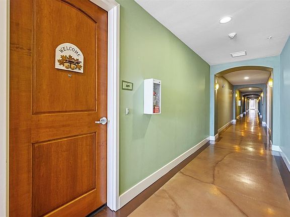 5th image of 2323 Polk St APT 309