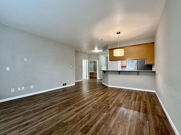 5th image of 929 E El Camino Real APT 117E