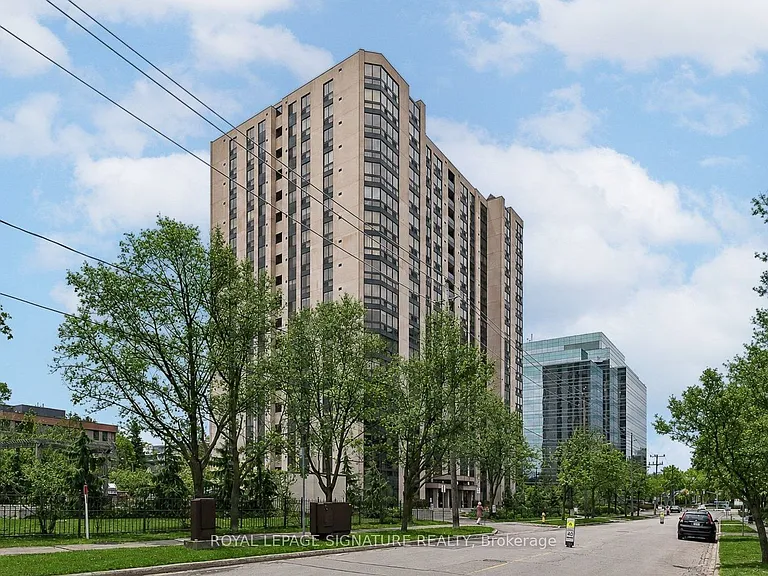 5 Kenneth Ave #205 — Photo 41