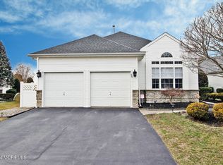 25 Valencia Dr, Manchester, NJ 08759